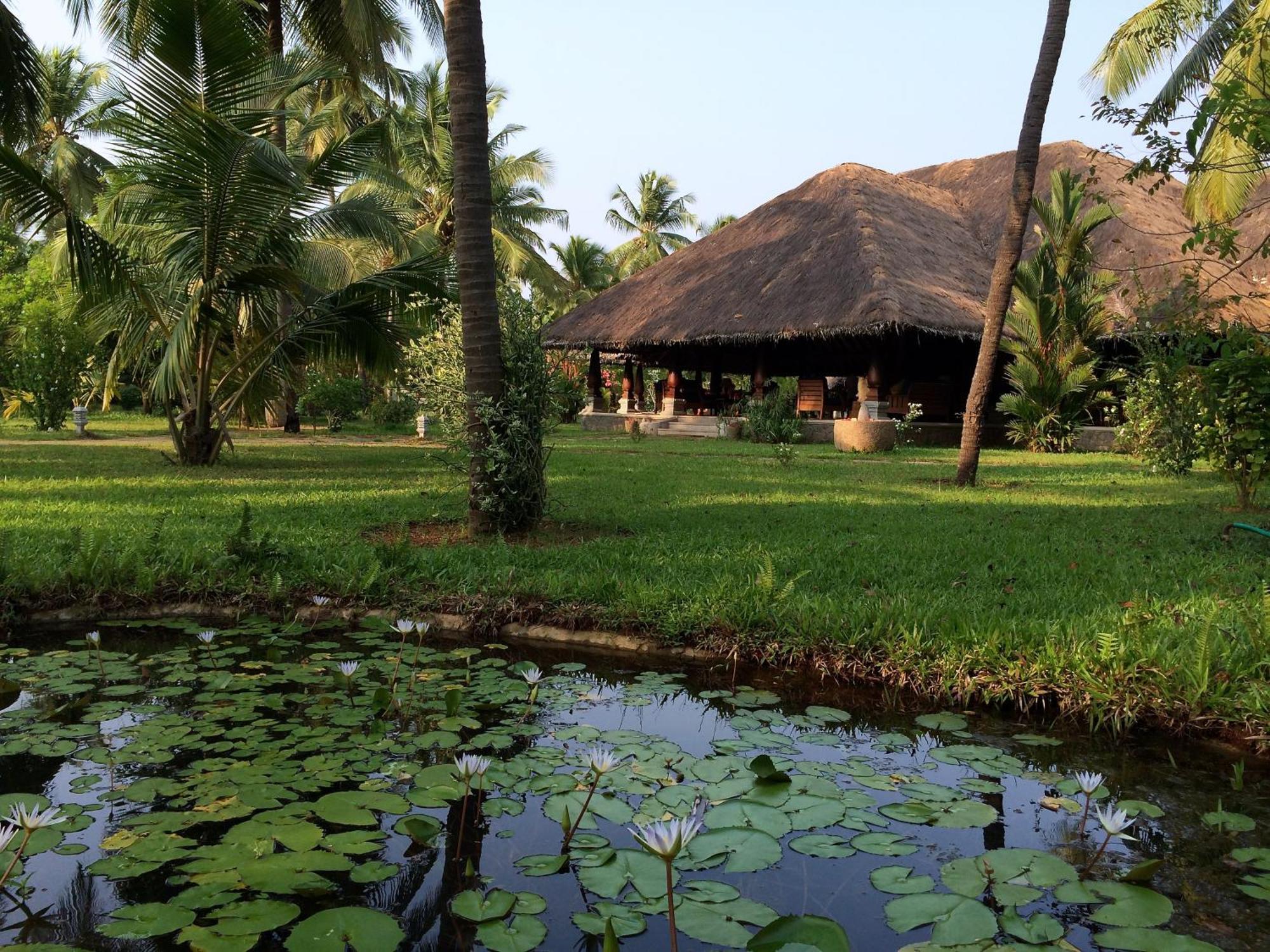 Neeleshwar Hermitage Nīleshwar Exteriér fotografie